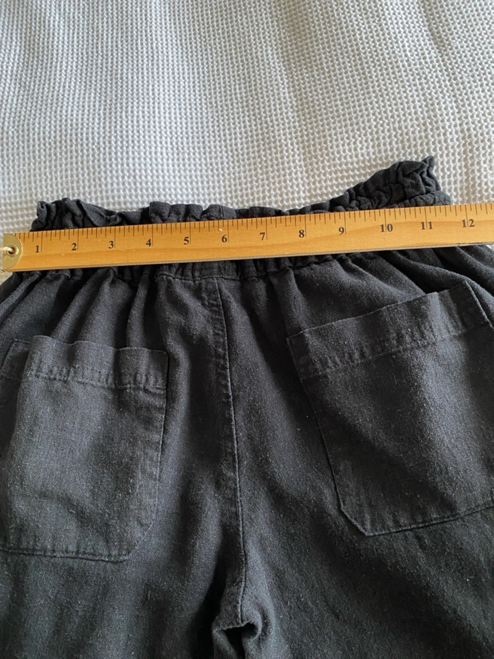 Roxy Black Linen/Viscose Blend Casual Pants with Drawstring and Flared Leg. - Picture 7 of 12